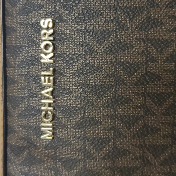 NWT Michael Kors Jet Set Crossbody Signature Coated Canvas (Firm Price) - Picture 9 of 15
